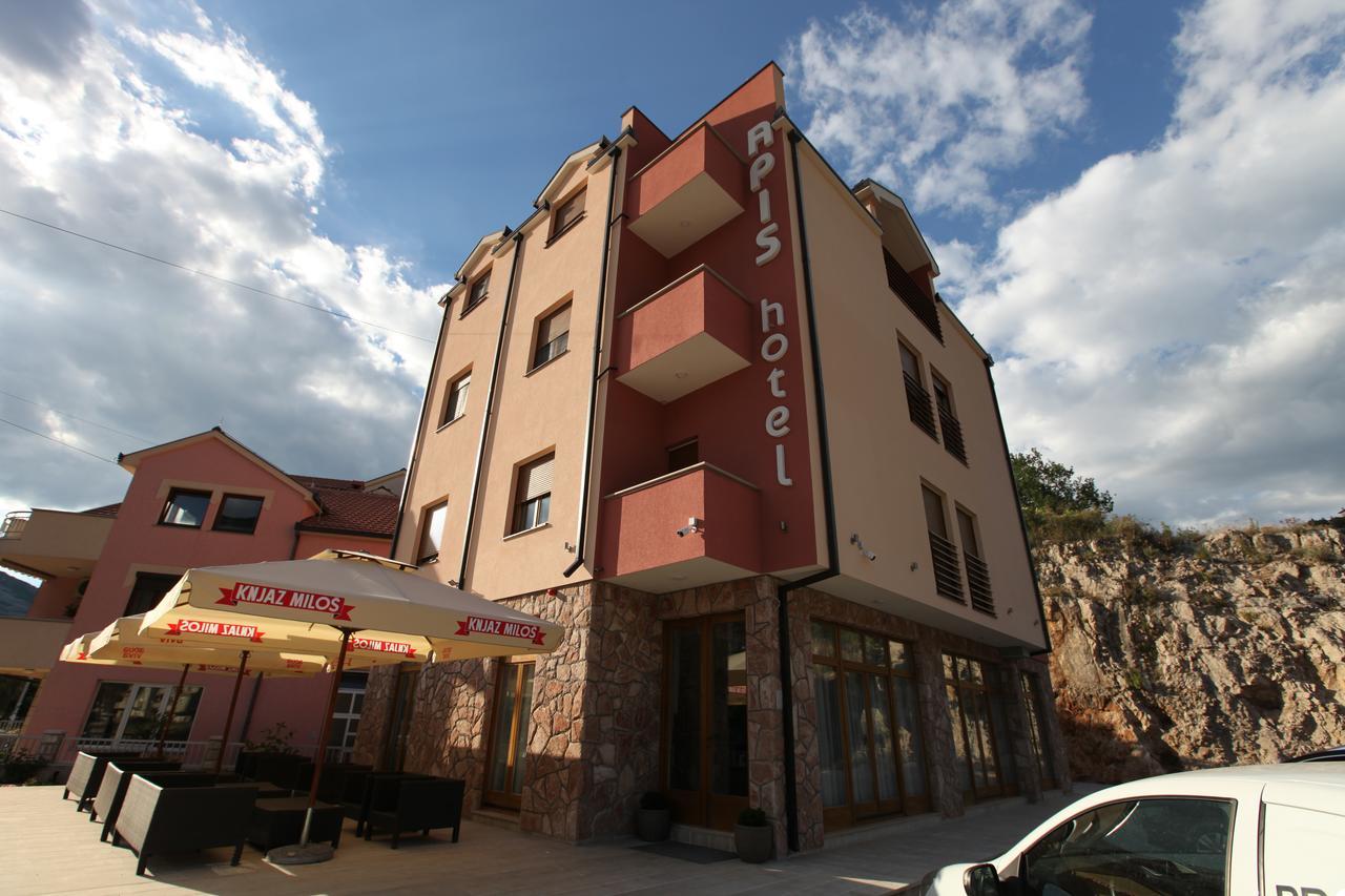 Apis Hotel 特雷比涅 外观 照片